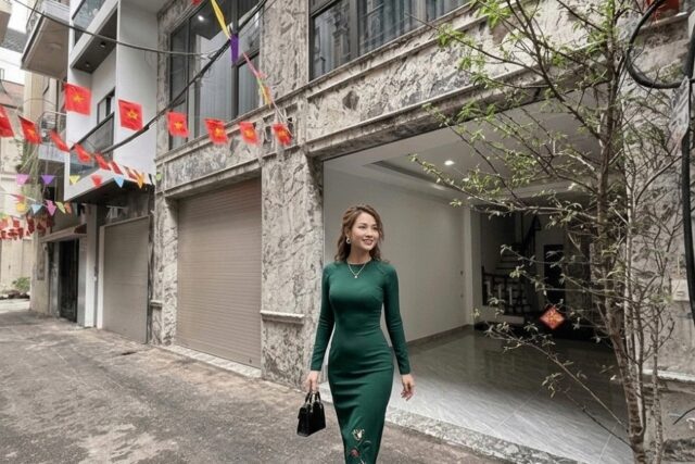 Bán nhà ngõ 548 Nguyễn Văn cừ, S: 36 m² MT 4m ôtô 7 chỗ vào nhà